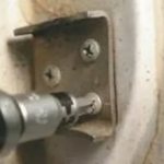 Регулировка задней двери нива шевроле